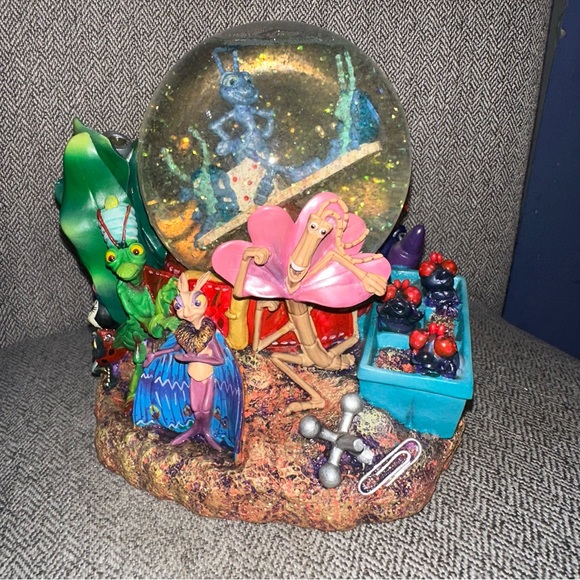 Disney Pixar A Bugs Life Snow Globe Music Box Waterglobe Retired Rare Vintage - Picture 17 of 17